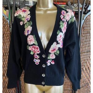 Size M//Vintage 90s Black Cardigan with Rose Pattern